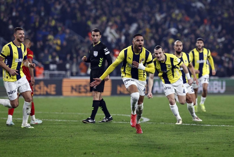 Fenerbahçe’nin 3.transferi hayırlı uğurlu olsun! Özel uçak kalkıyor! 176 gol, 43 asist yapan 12 milyon euroluk yıldız İstanbul’a geliyor - Resim: 2