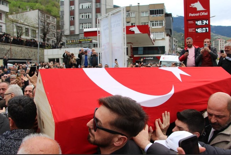 Volkan Konak'a acı veda! En son ona sarılmıştı... Selim Bölükbaşı'ndan duygusal paylaşım geldi - Resim: 2