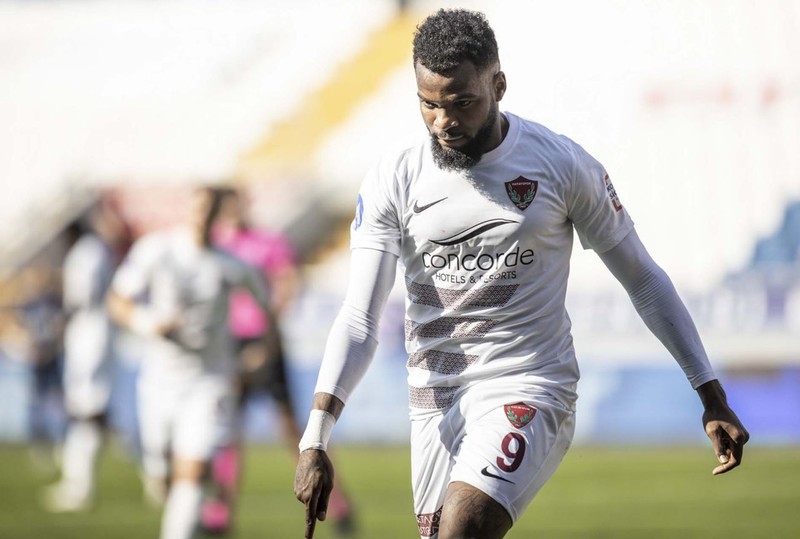 Ölümüyle futbol dünyasını yasa boğmuştu! Aaron Boupendza’nın ölüm sebebi ortaya çıktı! Çin polisi her detayı açıkladı - Resim: 8
