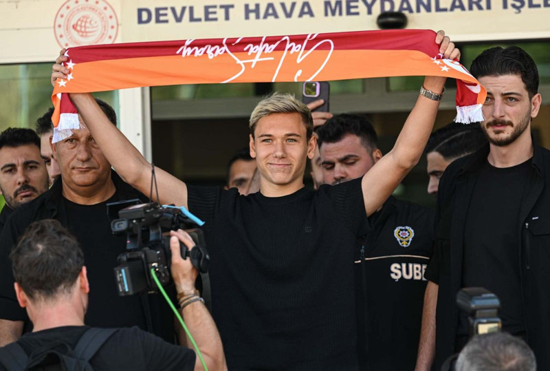 Galatasaray transferde gaza bastı! Yıldız futbolcu için 18 milyon euro teklif edildi, en az 25 istediler - Resim: 2