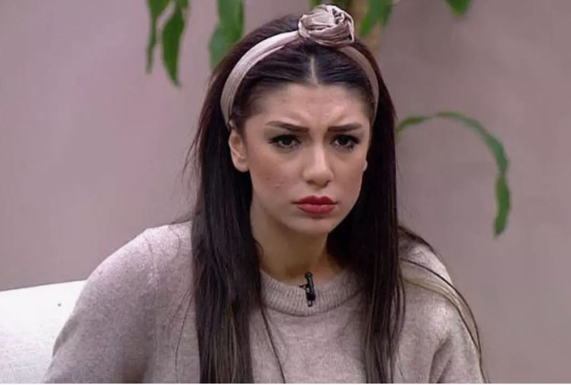 Kısmetse Olur Aycan Varış'tan yıllar sonra gelen şoke eden itiraf! "Bana ilaç vermişler" diyerek açık açık anlattı, duyanlar kulaklarına inanamadı - Resim: 4