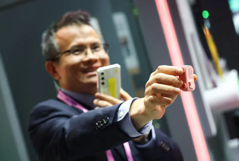 Evcil hayvan sahiplerine müjde! Can dostlar için akıllı telefonlar geliyor - Resim: 3