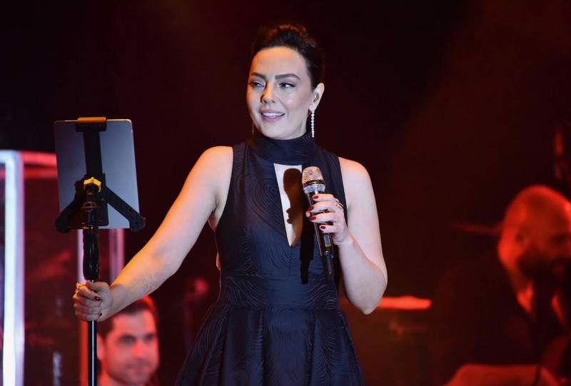 Sır gibi saklıyordu! Ebru Gündeş'in kızı Alara yıllar sonra ortaya çıktı! Gören herkes aynı şeyi söyledi - Resim: 1