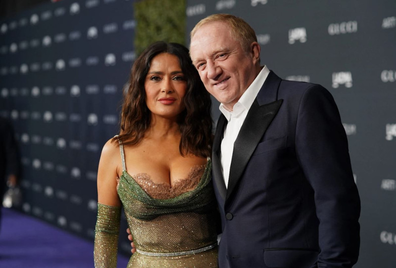 Salma Hayek yeni yaşını bikinili pozuyla kutladı! Kusursuz fiziğini gözler önüne serdi! Kim der ki 59 yaşında - Resim: 2