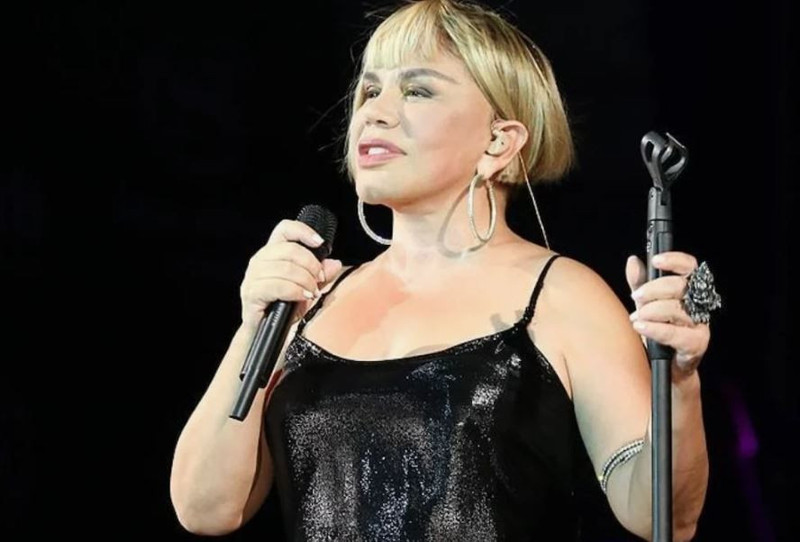 İbrahim Tatlıses takipçilerini geçmişe götürdü! Sezen Aksu detayı dikkat çekti - Resim: 4