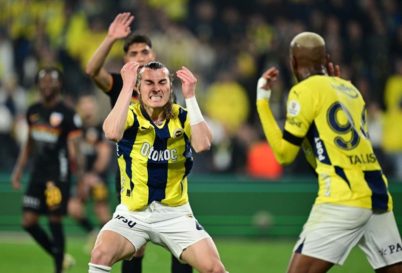 Performansı eleştirilmişti! Dusan Tadic'ten Fenerbahçelileri kızdıran 0 istatistiği! - Resim: 3