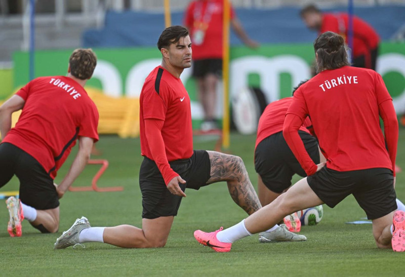 A Milli Takım, Paraguay maçına kilitlendi! Montella’dan 2 isimle özel görüşme! - Resim: 8