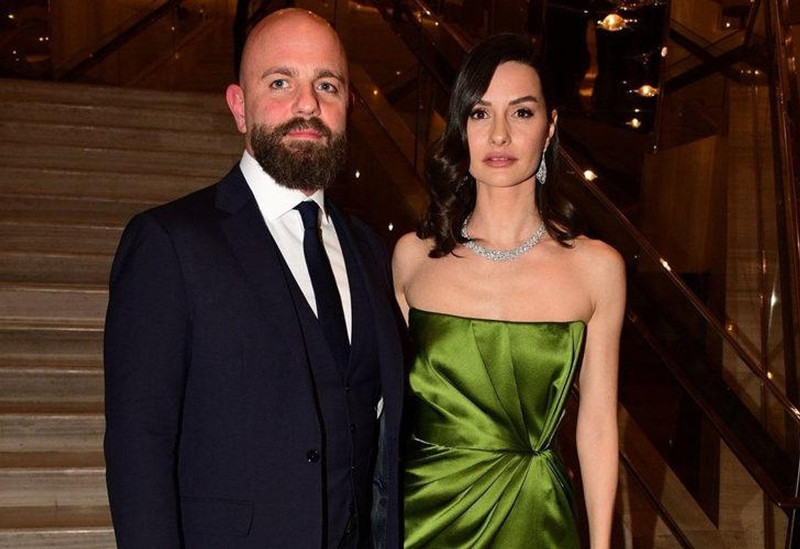 İhanet iddiası gündem oldu! Yasemin Özilhan ve İzzet Özilhan çifti boşanıyor mu? - Resim: 3