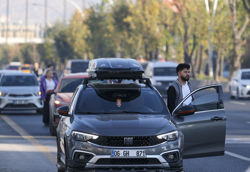 Saat 09.05'te tüm Türkiye'de hayat durdu - Resim: 4