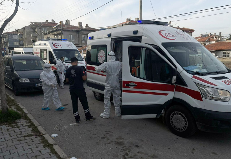Bir zehirlenme haberi daha! Anne ve 3 çocuğu hastaneye kaldırıldı - Resim: 2