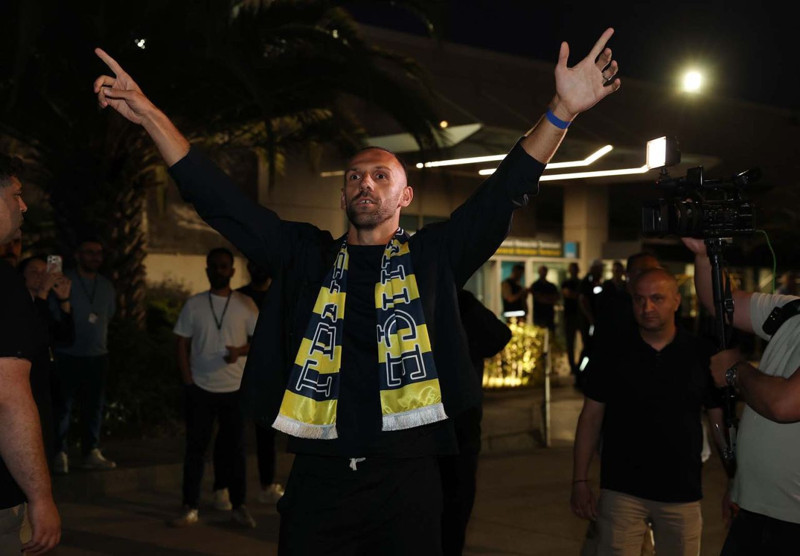Fenerbahçeliler bu habere üzülecek! Ayrılmak isteyen 3 yabancı belli oldu - Resim: 2