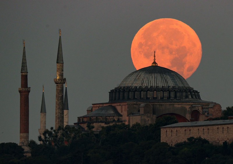 Türkiye'nin dört bir yanından büyüleyici dolunay manzaraları! - Resim: 3