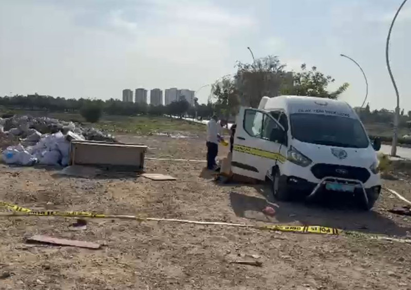 Mersin'de dehşet! Çekyatın içinden erkek cesedi çıktı! Kokmasın diye bakın ne yapmış! - Resim: 1