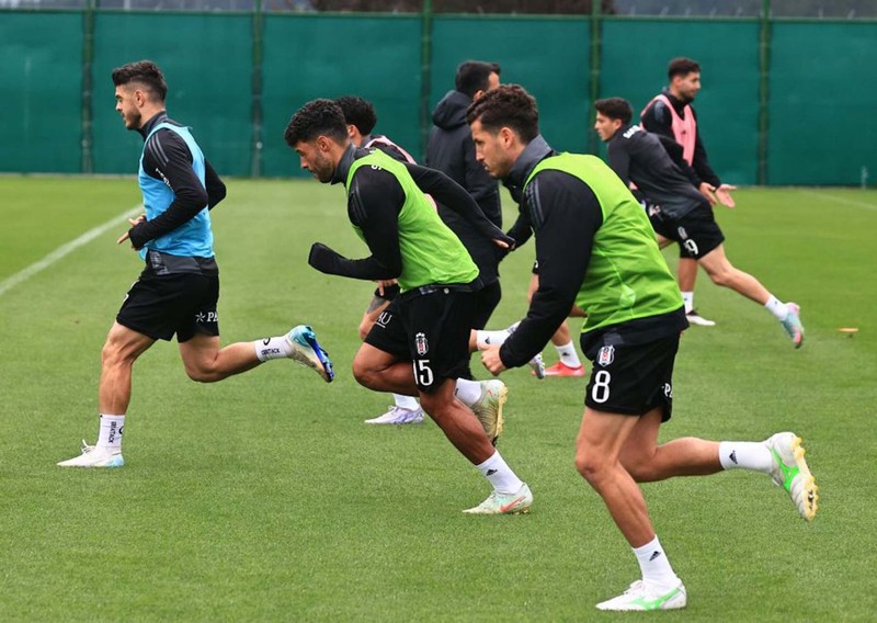 Beşiktaş’ta büyük kıyım! 6 yabancı futbolcunun üstü çizildi! Sezon sonu gönderilecekler - Resim: 2