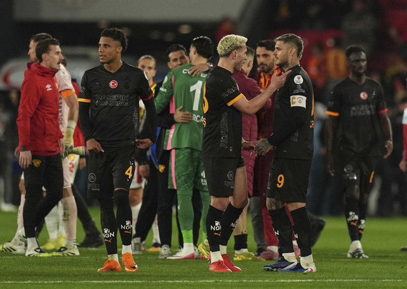 Nihat Kahveci, Galatasaray’dan gidecek ismi açıkladı: “Yüzde 99 sene sonu gitti” - Resim: 6