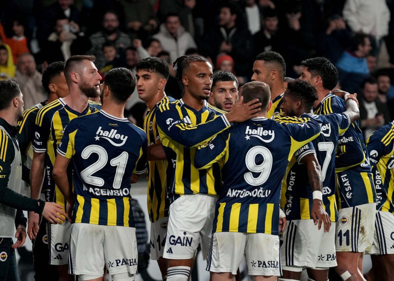 Süper Lig’de 16.hafta kapanıyor! Fenerbahçe, Konyaspor’u konuk edecek! 7 isim yok! İşte muhtemel ilk 11’ler - Resim: 11