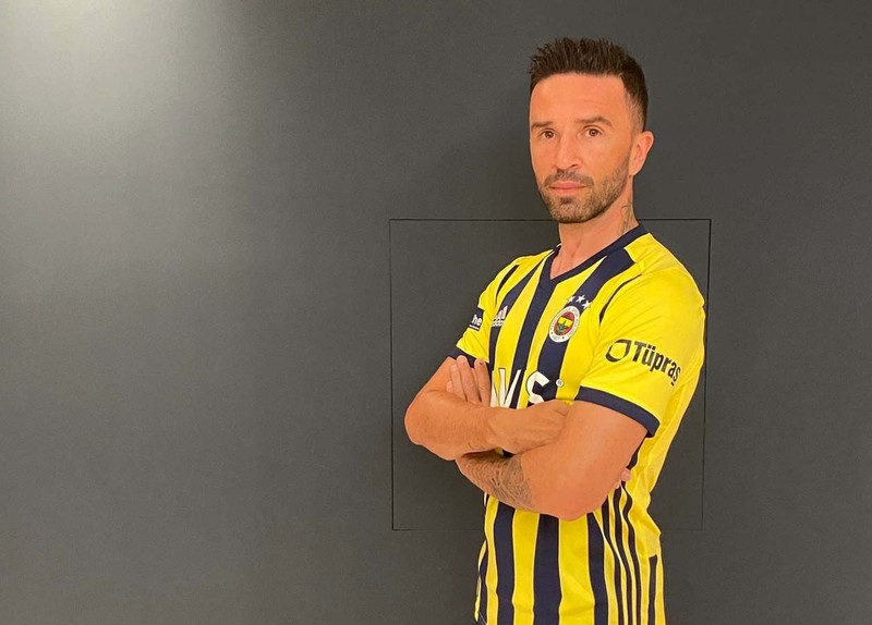 Onların farklı bir özelliği var! İşte Hem Fenerbahçe hem Beşiktaş forması giyen futbolcular - Resim: 1