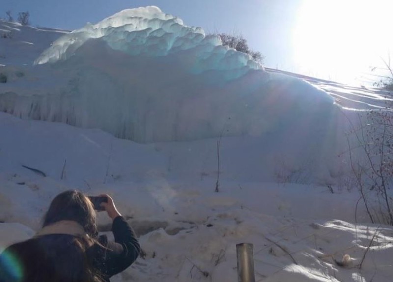 Bayburt'a 35 kilometre uzakta soğuktan çatlayan yerden sızdı... Sonrasında damlaya damlaya kocaman bir dağa dönüştü. Ortaya harika bir manzara çıktı - Resim: 4