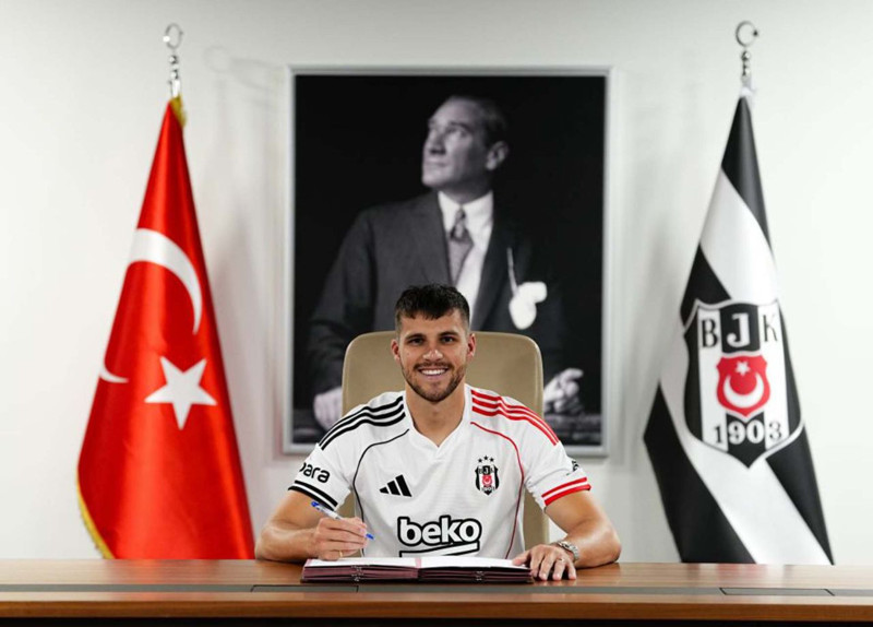 Beşiktaş'ta Sergen Yalçın'dan şok karar! Galatasaray derbisi sonu oldu! Yeni transferin biletini kesti - Resim: 12