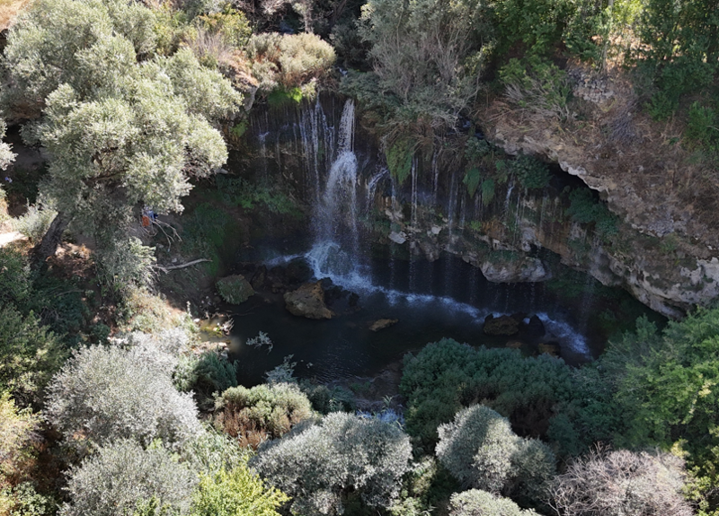 Sivas’ın Yıldız Beldesi’ndeki Değirmenaltı Şelalesi doğal güzellikleriyle ilgi çekiyor - Resim: 2