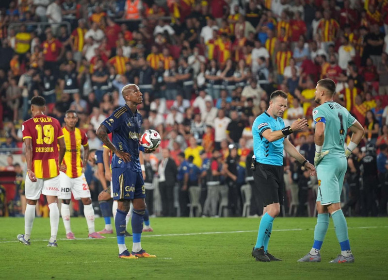 Transfer söylentileri çıkmıştı! Anderson Talisca sessizliğini bozdu! Fenerbahçe’den ayrılacak mı? - Resim: 2