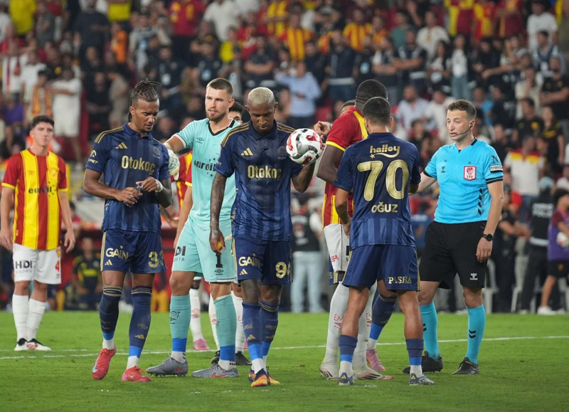 Fenerbahçe’nin yeni transferini duyurdular! Ali Koç anlaşmayı sağladı! 25 milyon euro bonservis ödenecek - Resim: 1