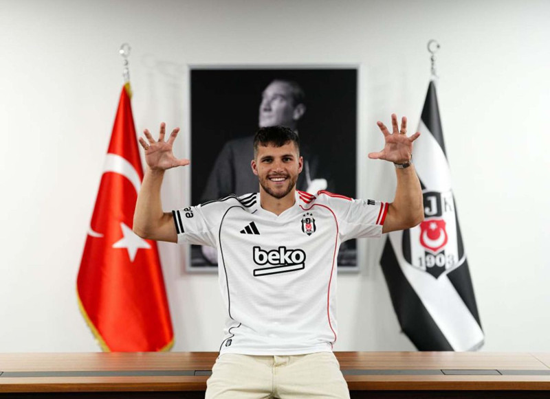 Ünlü muhabir duyurdu! Beşiktaş'ta golcü transferi 20 milyon euroya tamam! Bonservis rekoru kırılacak - Resim: 2