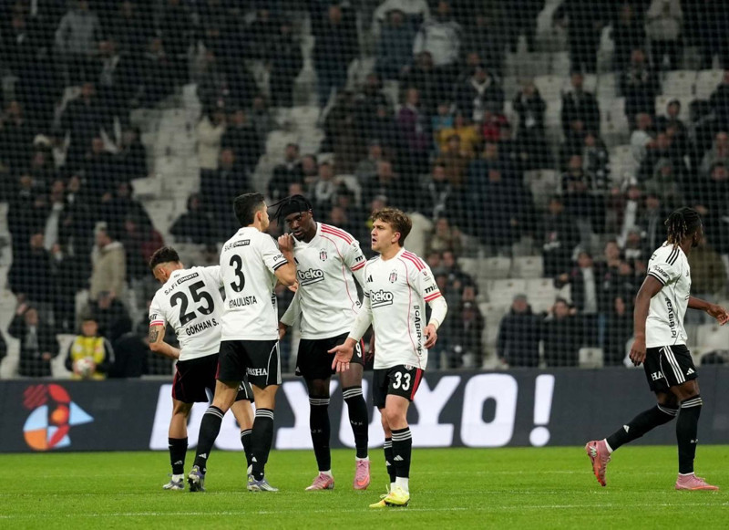 Beşiktaş’ta deprem! Yeni transfer gemileri yaktı! Ayrılık talebini yönetimi iletti - Resim: 11