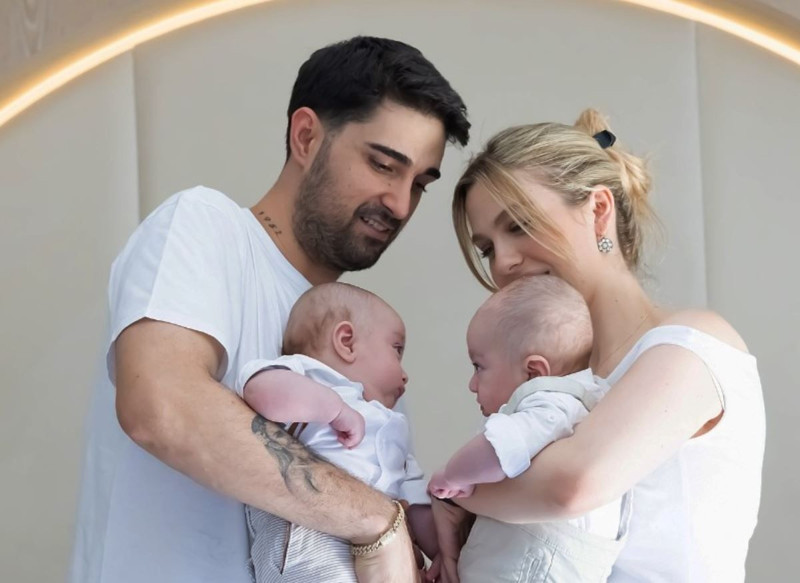 İdo Tatlıses'in eşi Yasemin Şefkatli ve oğlu Ayel kaza geçirdi! Ambulansla hastaneye kaldırıldı - Resim: 2