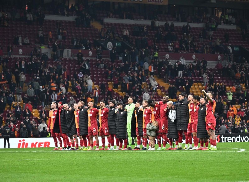 Galatasaray’dan radikal karar! Yıldız futbolcunun transferine izin yok! Dursun Özbek, 25 milyon euroyu elinin tersiyle itti! - Resim: 2