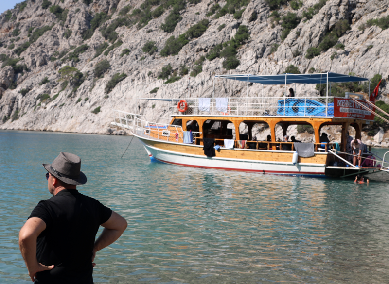 Antalya’da Akvaryum Koyu berrak suyu ve James Bond Adası’na benzerliğiyle dikkat çekiyor - Resim: 4