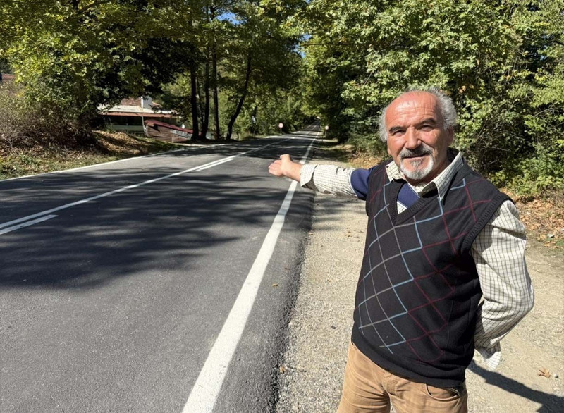 Bartın-Karabük yolunda sonbahar mucizesi: ağaçlar tünel oluşturdu manzara nefes kesti - Resim: 2