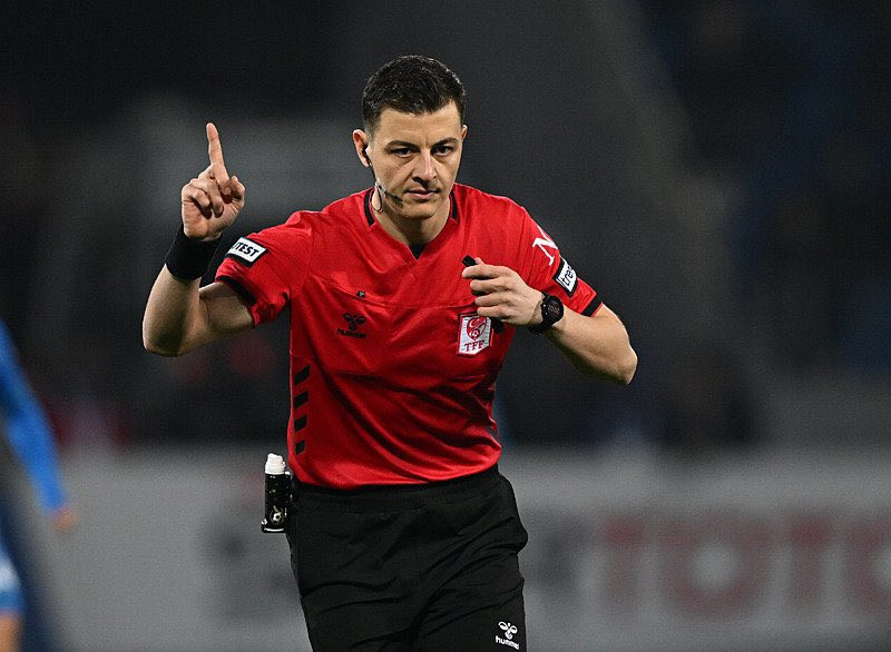 Süper Lig’de 5.hafta maçlarının hakemleri açıklandı!  Fenerbahçe- Trabzonspor maçının hakemi belli oldu - Resim : 1