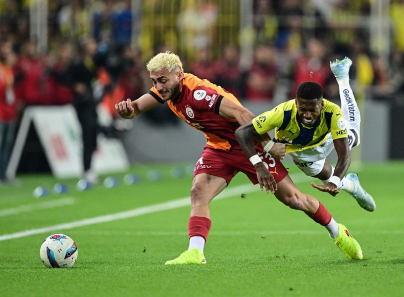 Galatasaray’da kritik karar! Dursun Özbek, 30 milyon euroluk yıldızın kalması için devreye girdi! İlk adımı attı - Resim: 5