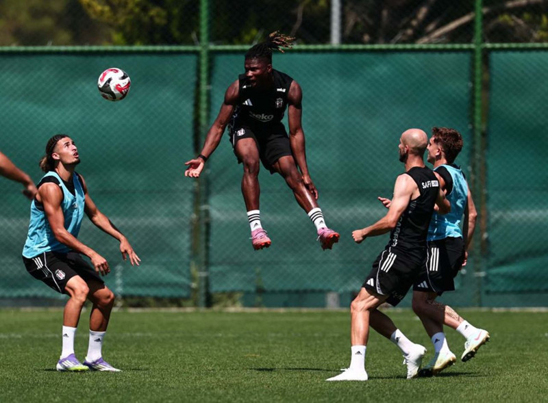 Beşiktaşlıları endişelendiren haber! 9 milyon euroluk can damarına transfer kancası! Bilgi toplamaya başladılar! - Resim: 3