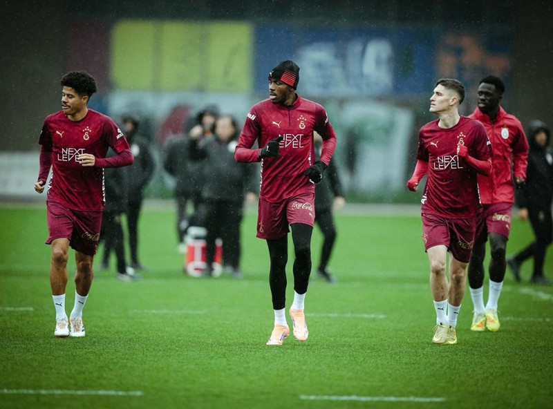 Osimhen, Fenerbahçe derbisinde oynayacak mı? Okan Buruk son kararını verdi! - Resim: 10