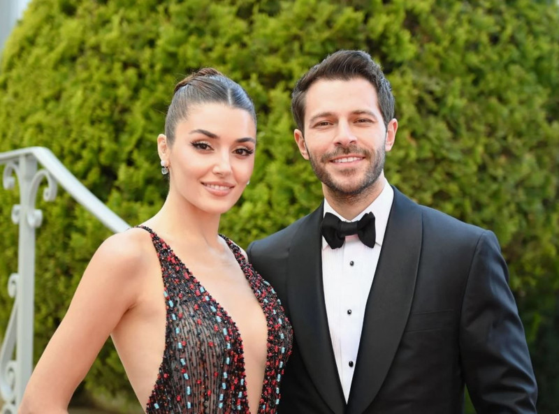 Hakan Sabancı ile 3 yıllık ilişkisi sona ermişti! Hande Erçel'den ayrılık sonrası ilk paylaşım geldi - Resim: 1