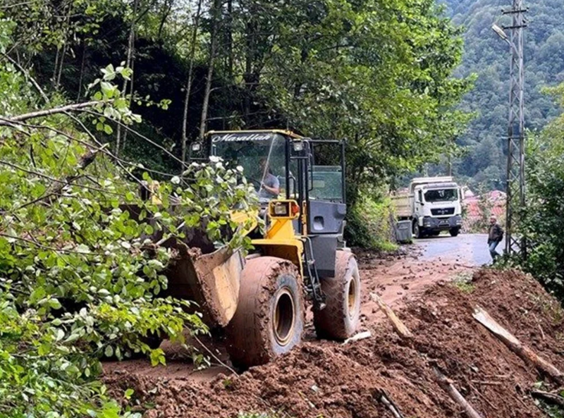 Karadeniz'de sel felaketi! Uyarılar peş peşe geldi: Şiddetli yağışlar devam edecek - Resim: 12