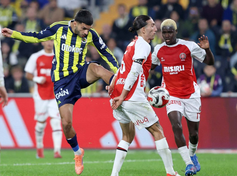 Fenerbahçe taraftarını çıldırttı! 14 milyon euroluk yıldıza büyük tepki! Karagümrük maçı sonrası sosyal medya yıkıldı! - Resim: 2