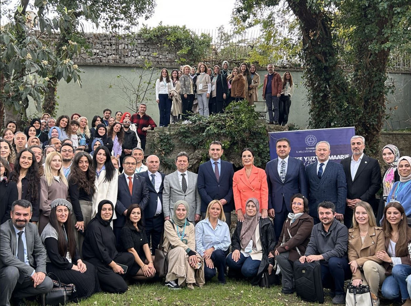 Yeşilçam'ın efsanesi Hülya Koçyiğit mezun olduğu okulda açıkladı! "Yaşımı 8 ay büyüttüler" - Resim: 4