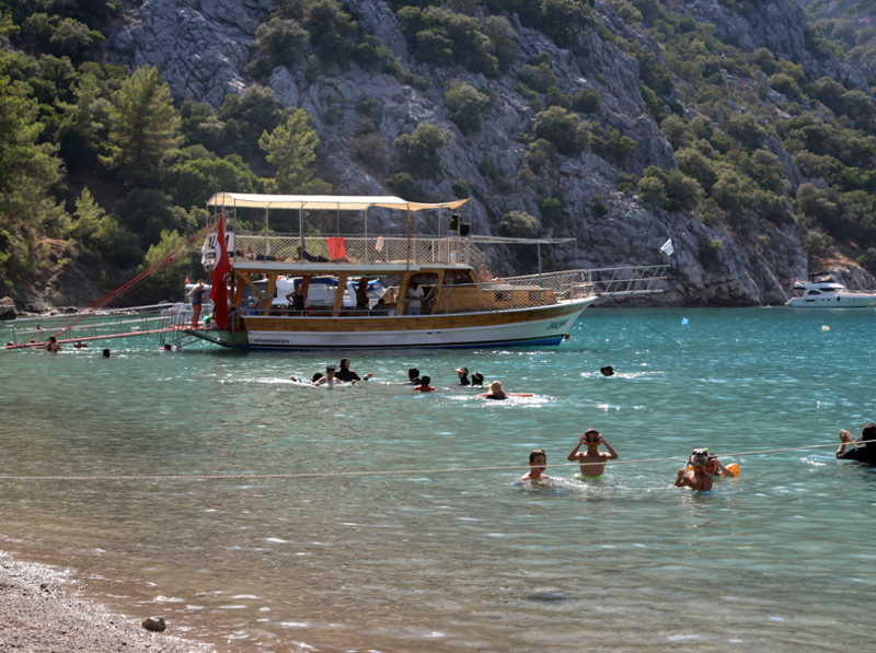 Antalya’da Akvaryum Koyu berrak suyu ve James Bond Adası’na benzerliğiyle dikkat çekiyor - Resim: 8