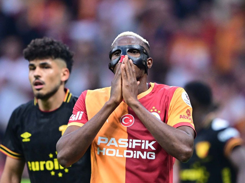 Galatasaraylıları küplere bindirecek haber! Dünya devi Osimhen’i istiyor! “Kesin olarak transfer listesinde” - Resim: 4