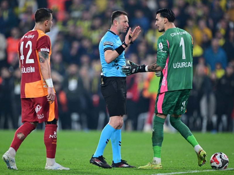 Fenerbahçe derbisi sonrası harekete geçildi! Galatasaray’dan TFF’ye çıkarma! İki konuda şikayet yapılacak - Resim: 8