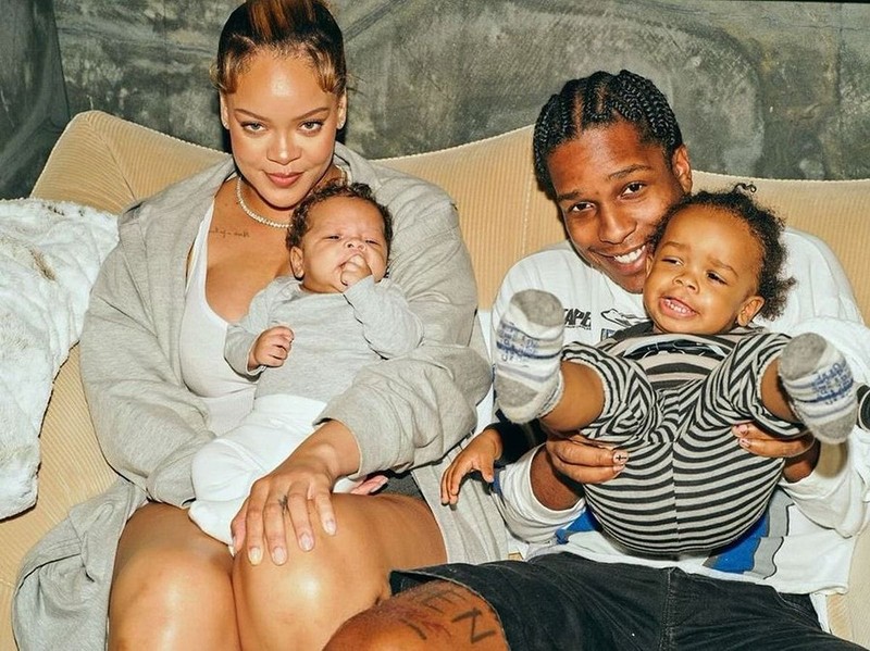 Üçüncü kez anne olacağını duyurmuştu! Ünlü şarkıcı Rihanna'dan bakıcı sorusuna şaşırtan cevap - Resim: 4