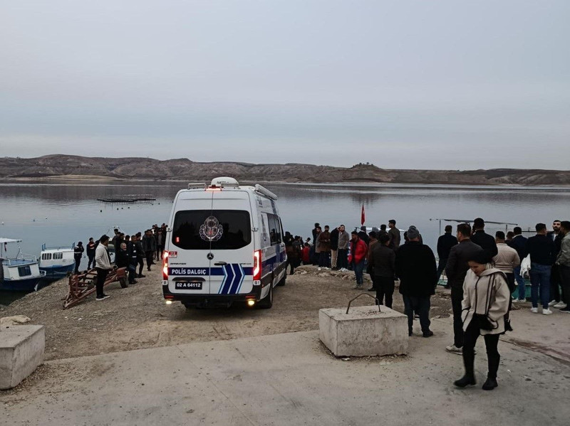 Tekne faciasında acı haber! Cansız bedeni bulundu - Resim: 3