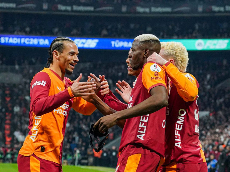 Gideceği söyleniyordu, takımda kalıyor! Galatasaray’dan yıldız futbolcunun maaşına dev zam! Yeni ücreti belli oldu - Resim: 3