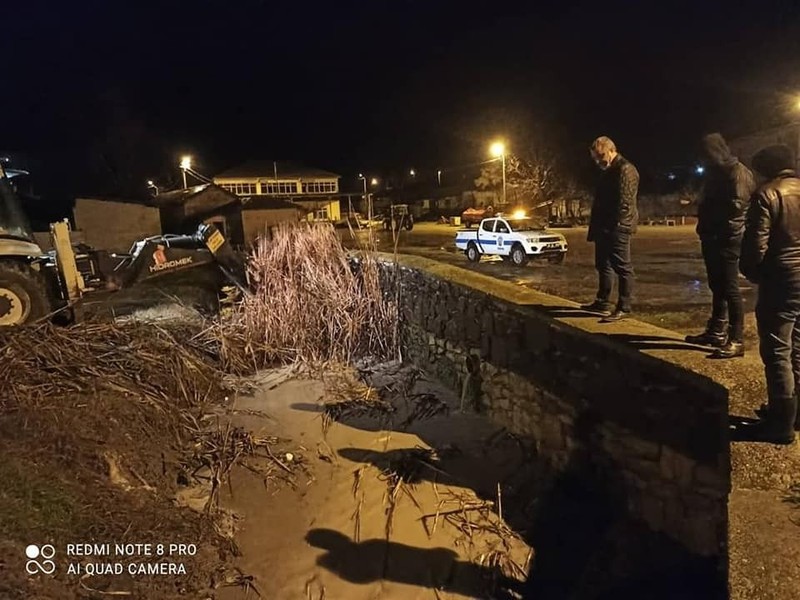 Sağanak felaketi!.. Mahalleli nöbet tutuyor! - Resim: 7