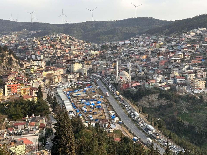 Depremde hasar görmeyen nadir yerlerden! Tası tarağı toplayan oraya gidiyor - Resim: 8