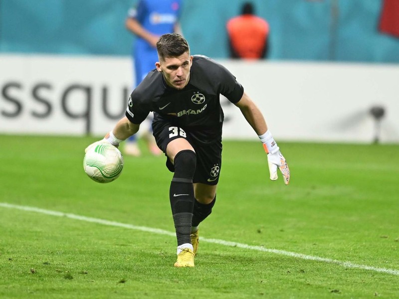 Galatasaray’da Muslera devri kapanıyor! Yeni kaleciyi duyurdular! 10 milyon euroluk yıldız transfer listesine girdi! - Resim: 5