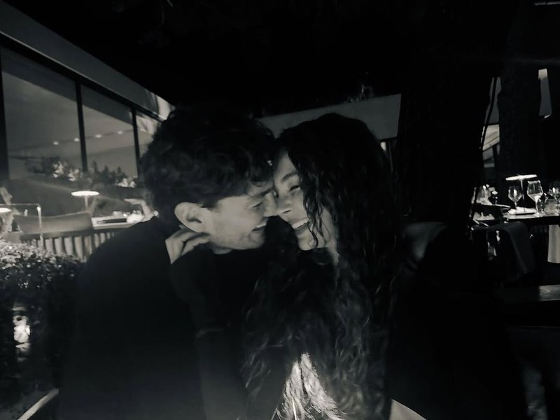 Cedi Osman'dan Ebru Şahin'e romantik kutlama! Eşine olan aşkını haykırdı - Resim: 5